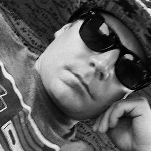 Meet your Posher, Travis